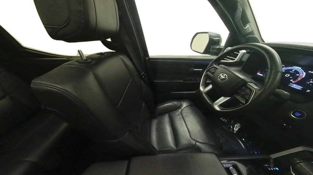 Used 2024 Toyota Tundra Platinum AWD/4WD image 35