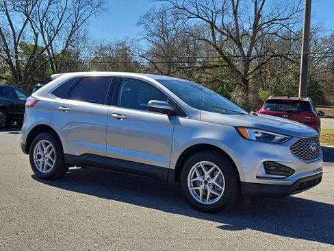 Used 2024 Ford Edge SEL image 4