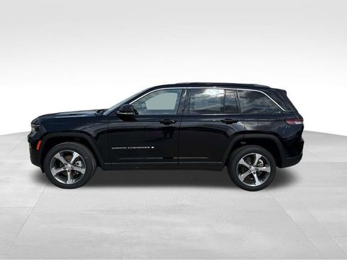 New 2025 Jeep Grand Cherokee Limited image 23
