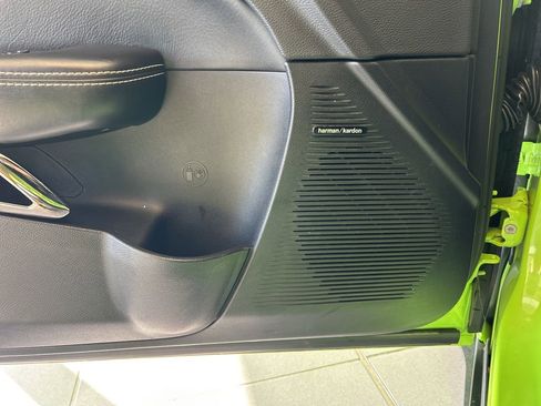 Used 2019 Dodge Challenger SRT Hellcat Redeye image 25