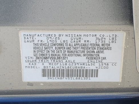 New 2025 Nissan Versa SR w/ Trunk Package image 11