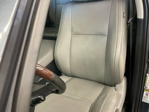 Used 2010 Toyota Sequoia Platinum AWD/4WD image 12