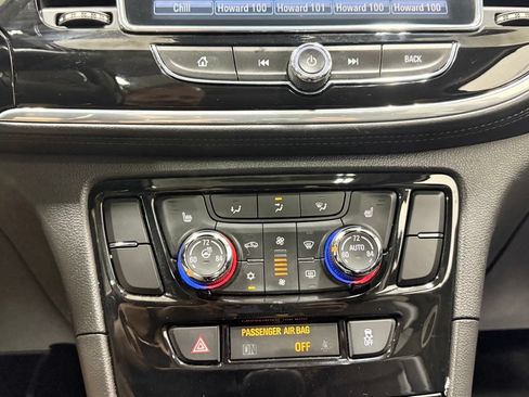 Used 2019 Buick Encore Essence AWD/4WD image 25