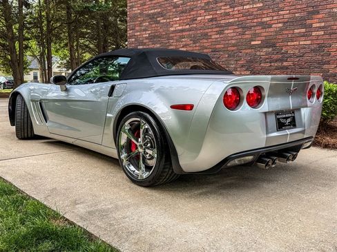 Used 2013 Chevrolet Corvette Grand Sport w/ 3LT Preferred Equipment Group RWD image 5