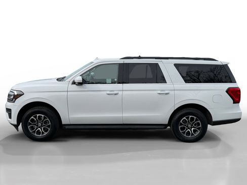 Certified 2024 Ford Expedition Max XLT image 2