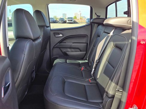 Used 2018 Chevrolet Colorado ZR2 AWD/4WD image 16