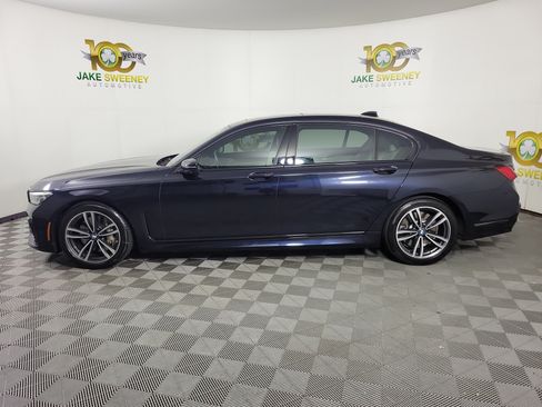 Used 2022 BMW 750Li xDrive AWD/4WD image 4