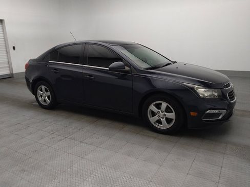 Used 2015 Chevrolet Cruze LT w/ Technology Package FWD image 11