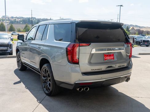 Used 2024 GMC Yukon Denali w/ Denali Reserve Package AWD/4WD image 5
