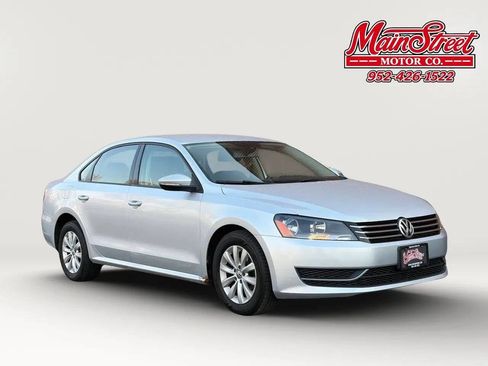 Used 2012 Volkswagen Passat 2.5 S FWD image 1