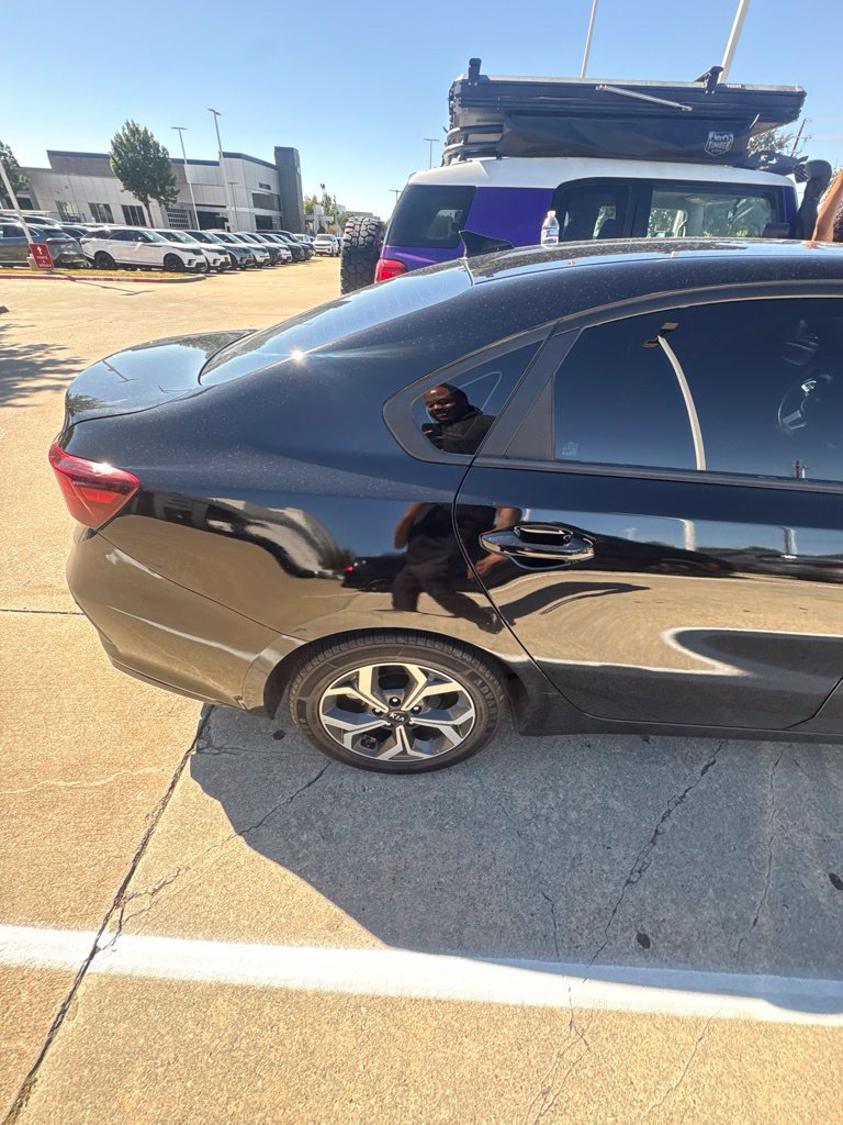 Used 2020 Kia Forte LXS FWD image 11