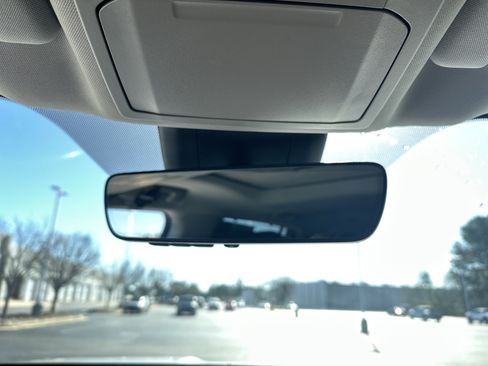 Certified 2021 Toyota Highlander XLE image 27