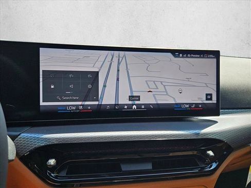 Used 2025 BMW 330i Sedan image 14