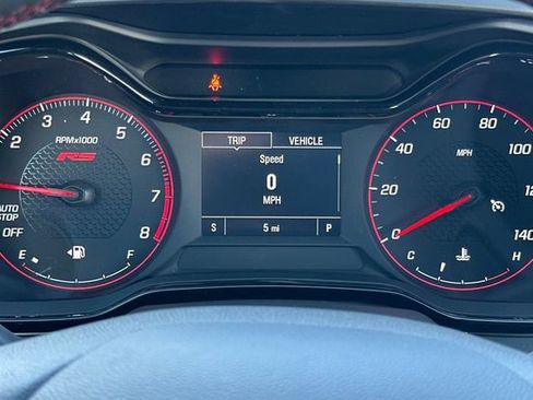 New 2026 Chevrolet Trax RS w/ Sunroof Package FWD image 31