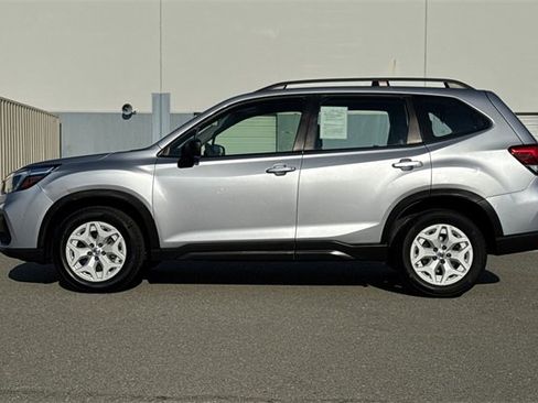 Used 2021 Subaru Forester image 7