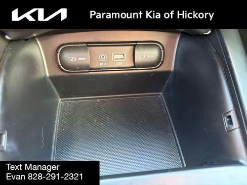 Used 2017 Kia Sorento FWD image 24