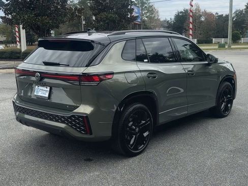 New 2026 Volkswagen Tiguan SE R-Line image 8