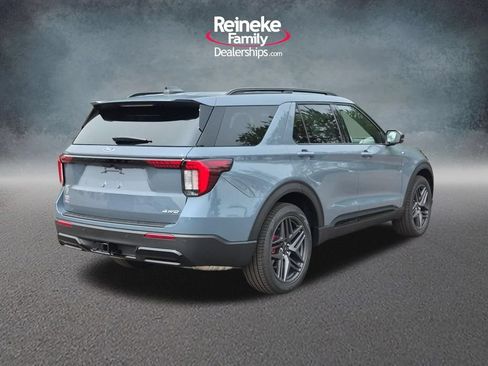 New 2026 Ford Explorer ST-Line w/ ST-Line Street Pack AWD/4WD image 5