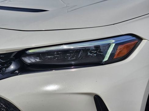Used 2023 Honda Civic Type R image 6