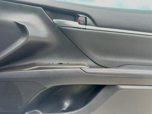 Used 2021 Toyota Camry XSE FWD image 20