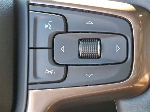 Used 2023 Chevrolet Suburban High Country w/ Premium Package 2 image 20