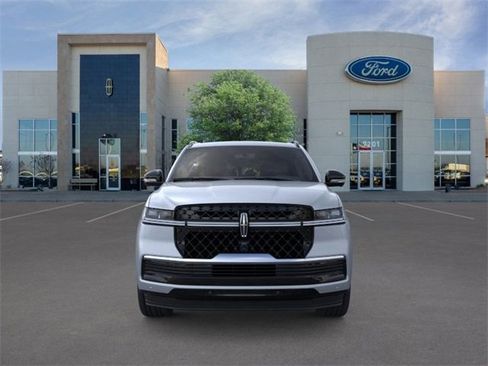 New 2025 Lincoln Navigator Reserve w/ Jet Appearance Package image 6