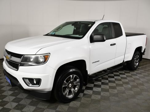 Used 2015 Chevrolet Colorado W/T RWD image 10