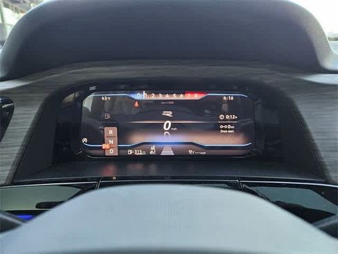 Used 2024 Volkswagen Atlas SEL Premium R-Line image 27