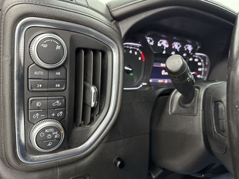 Used 2019 GMC Sierra 1500 SLT image 30