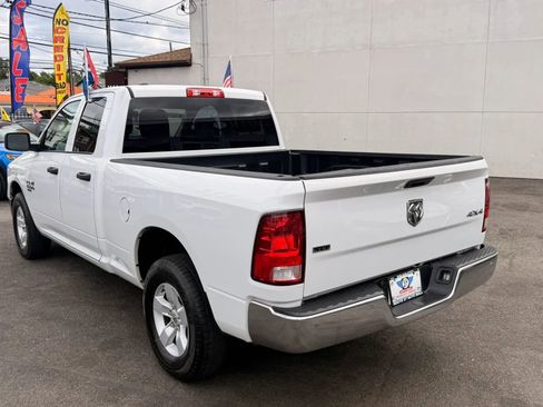 Used 2024 RAM 1500 Classic SLT AWD/4WD image 5