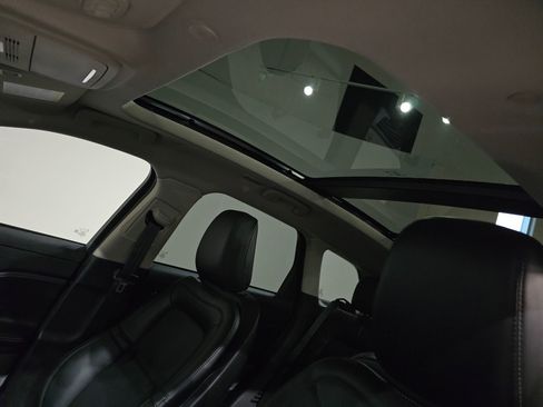 New 2025 Lincoln Corsair Reserve w/ Equipment Group 202A image 17