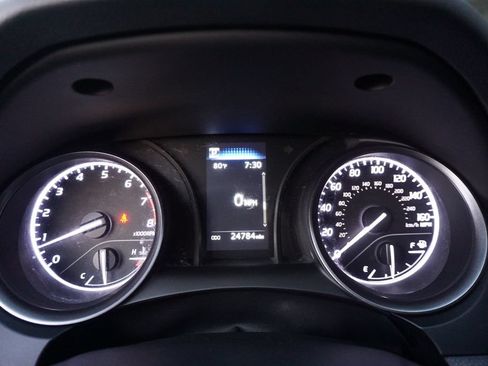 Used 2024 Toyota Camry SE FWD image 7