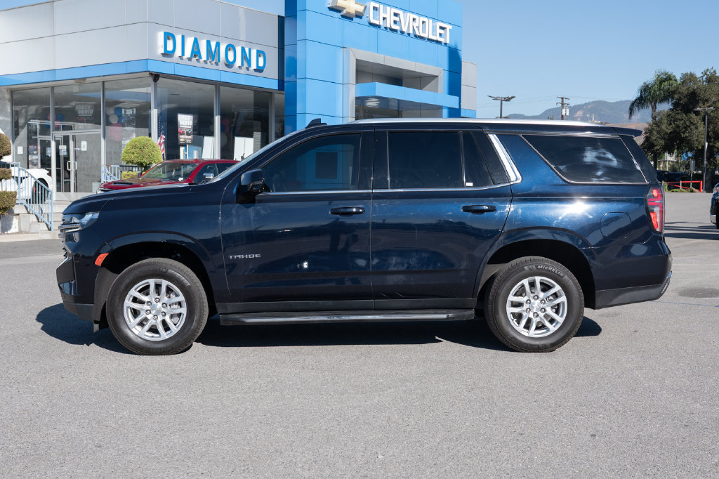 Used 2024 Chevrolet Tahoe LT w/ Luxury Package AWD/4WD image 7