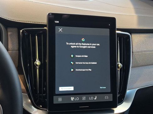 Certified 2026 Volvo XC90 B6 Ultra w/ Lounge Package image 15