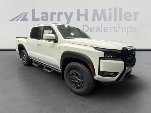 New 2026 Nissan Frontier PRO-4X w/ Pro-4x Convenience Package image 7