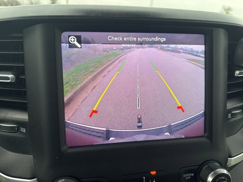 Used 2021 RAM 1500 Big Horn image 11