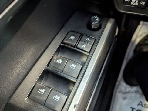 Used 2020 Toyota Tacoma SR5 w/ Technology Package image 16