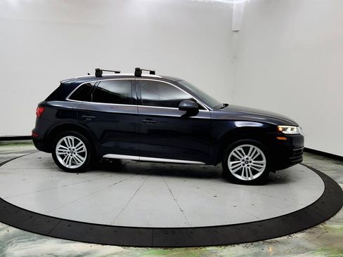 Used 2019 Audi Q5 2.0T Premium Plus w/ Premium Plus Package AWD/4WD image 4
