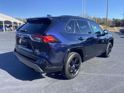 Used 2020 Toyota RAV4 XSE image 9