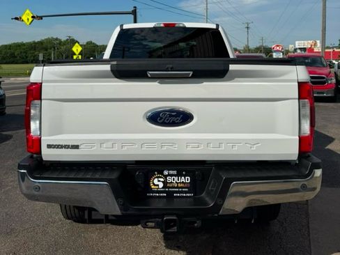 Used 2017 Ford F250 XLT w/ XLT Premium Package AWD/4WD image 4