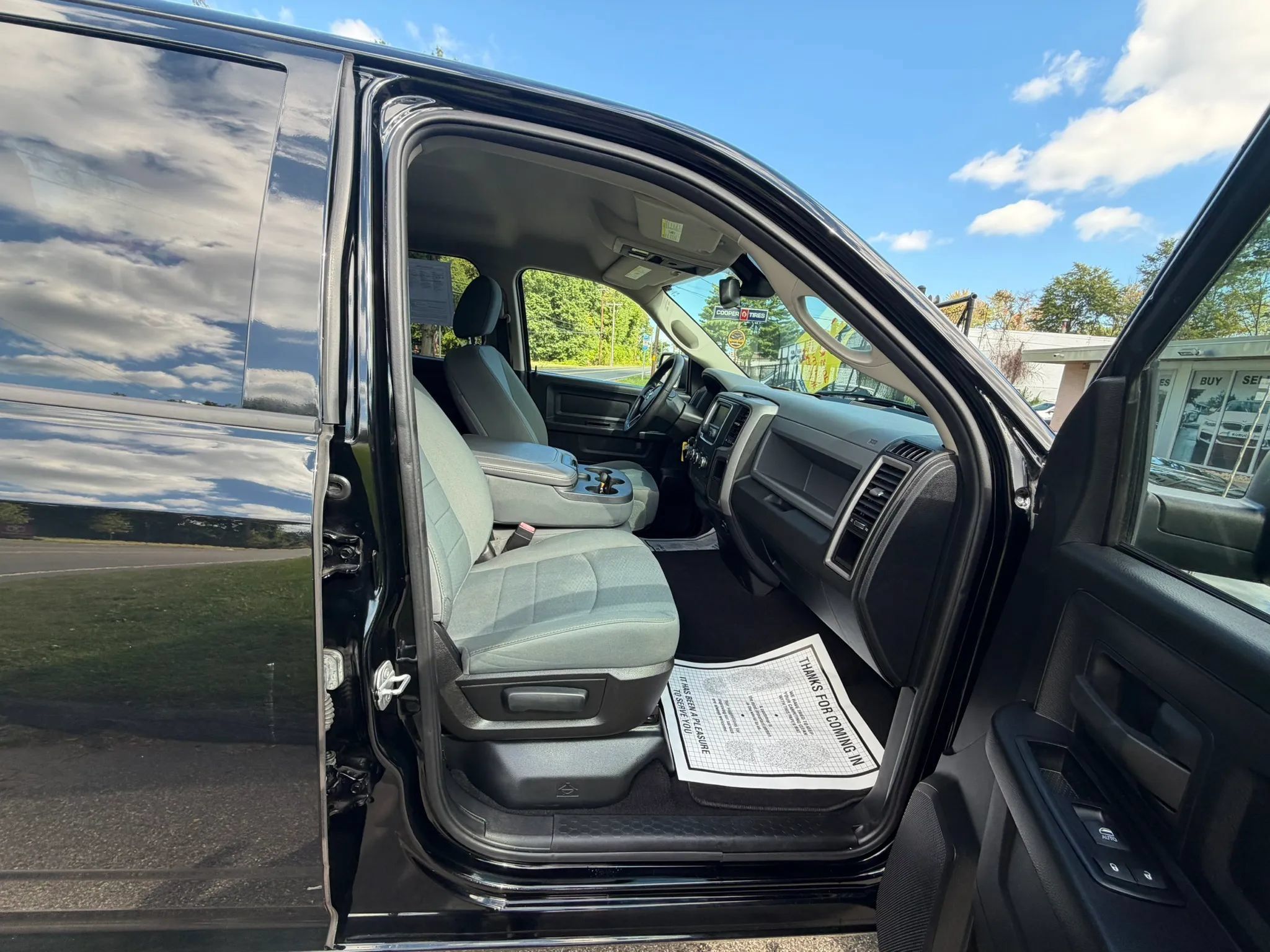 Used 2015 RAM 1500 Express w/ Black Ram 1500 Express Group AWD/4WD image 12