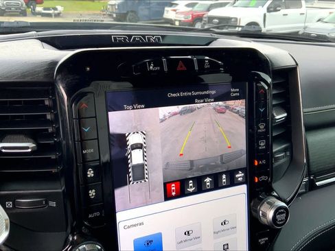 Used 2022 RAM 2500 Limited image 23