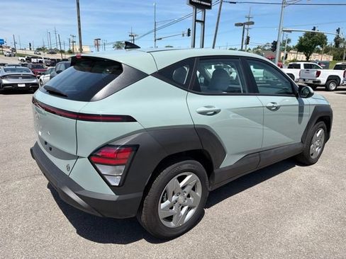 Used 2026 Hyundai Kona SE FWD image 18