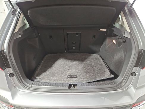 Certified 2022 Volkswagen Taos SEL image 25