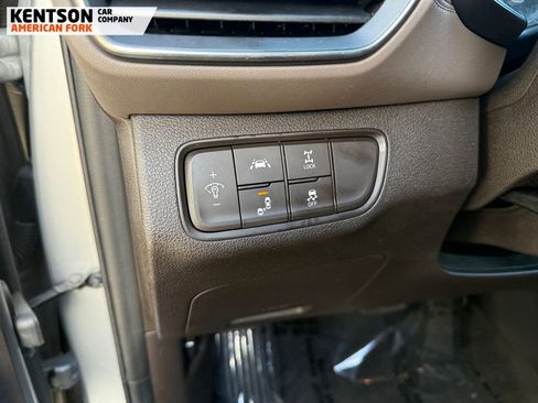 Used 2020 Hyundai Santa Fe SEL image 20