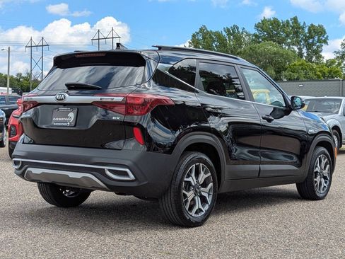 Used 2021 Kia Seltos EX AWD/4WD image 12