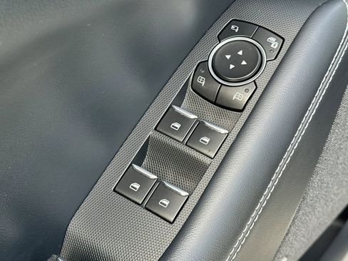 Used 2021 Ford Mustang Mach-E Premium image 12