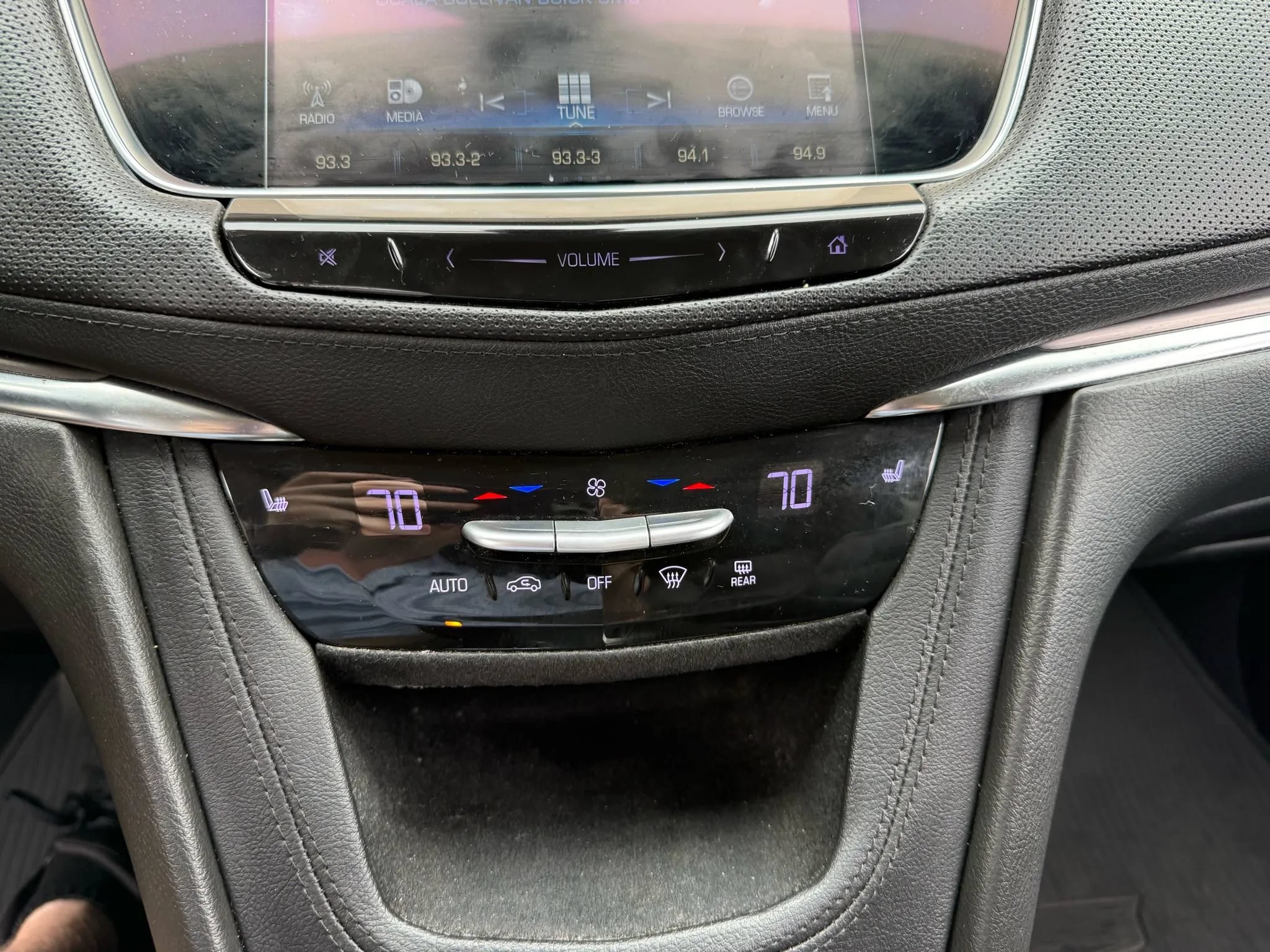Used 2017 Cadillac XT5 Luxury w/ Driver Awareness Package FWD image 30