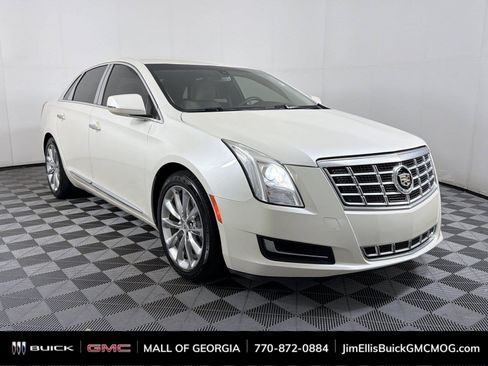 Used 2014 Cadillac XTS FWD image 1