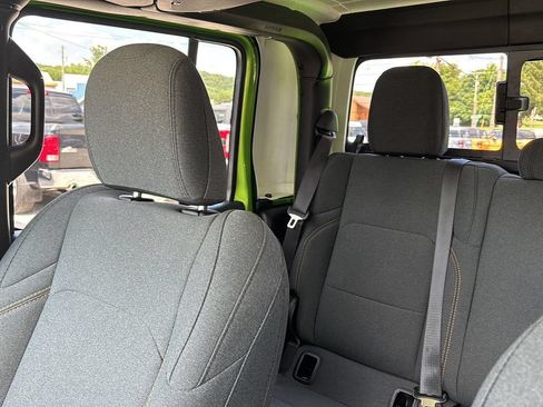 Used 2025 Jeep Gladiator Sport AWD/4WD image 30